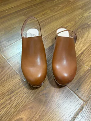 NWOT J. Crew Grace Convertible Clogs Brown Leather Studded Wood Sole 8.5. thumbnail 2