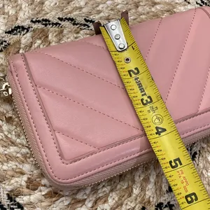 Love‎ Moschino Pink Quilted Heart Zip Around Wallet thumbnail 7