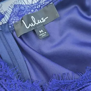 Lulus -793 Navy Cold Shoulder Surplice V-Neck Lace Velvet Mini Dress‎ Size M thumbnail 2