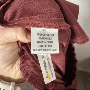 Persaya Women’s Wide Leg Satin Cargo Pants in Burgundy/Brown Size XL thumbnail 11
