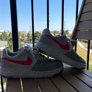 Nike Air Force 1 White and Pink Sneakers 8.5 W thumbnail 6