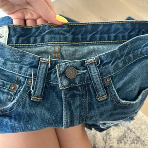 Blue Abercrombie Jeans thumbnail 3