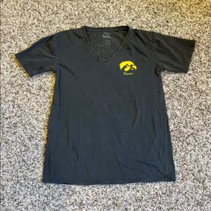 Pressbox Womens Iowa Hawkeyes shirt thumbnail 1