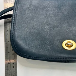 VINTAGE 90's Partners by MERVYNS Navy Blue Leather Front Flap Crossbody Purse thumbnail 10