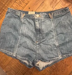 PILCRO Low Rise Shorty Shorts thumbnail 1