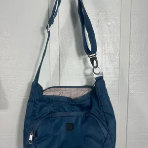 Lewis N. Clark Blue and Beige Inside Secura Anti-Theft Messenger Bag EUC thumbnail 2