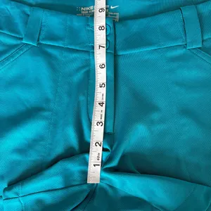 Nike Golf Turquoise Knit Shorts size 6 thumbnail 10