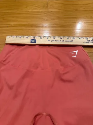Gymshark legging size medium. thumbnail 5