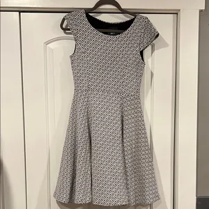 Maeve Geometric Black and White‎ Mini Dress XS thumbnail 2