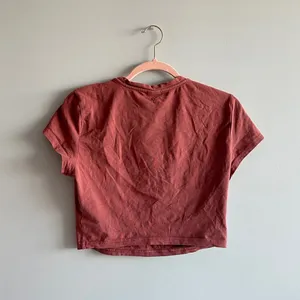 aritzia red tna crop top thumbnail 3