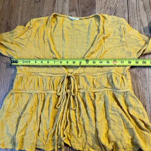 Easel Los Angeles Mustard Yellow Swiss Dot Tie Front Ruffle Peplum Blouse L thumbnail 7
