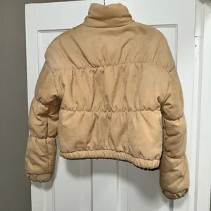 Pretty Little Thingcropped puffer jacket thumbnail 5