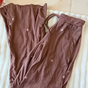 Gilly Hicks Brown Pajama Set with Celestial Design thumbnail 5