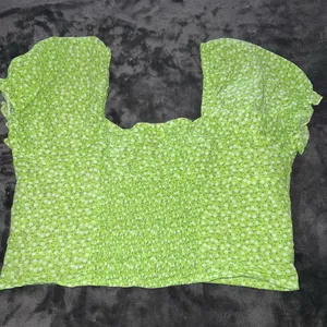 Princess Polly Laguna Top in Green Size 8 thumbnail 7