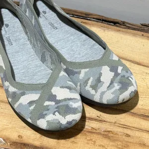 *NEW* Clarks Carly‎ Wish Cloudstepper Camouflage Ballet Flats Size 10 A51 thumbnail 3