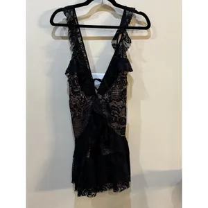 For‎ Love & Lemons Tati Lace Mini Ruffle Dress Black Size Medium Lace Sexy thumbnail 5