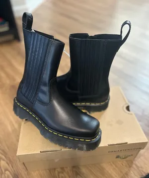 DR MARTENS Amaayah Lo black leather zippered boots shoes women’s 8 new thumbnail 1