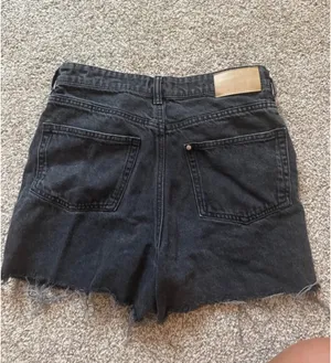 Black Denim Shorts H&M thumbnail 3