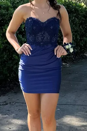 Homecoming dress thumbnail 1