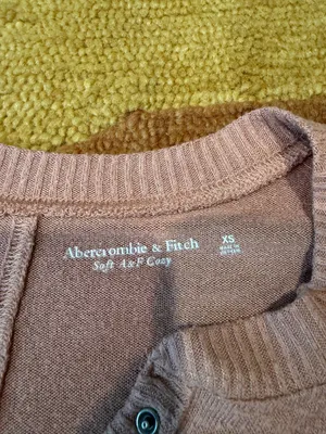 Abercrombie & Fitch Soft A&F Cozy Long Oversized Henley Long Sleeve Top Size XS thumbnail 2