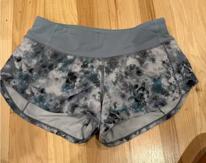 Lululemon Speed Up Short 2.5", Kaleidofloral Multi/Blue Cast, Size- 2. thumbnail 1