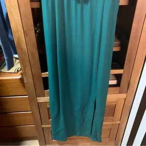 1980s Hunter Green Vintage Velvet Long Maxi Modest Dress Med/Large Woman’s 8-14 thumbnail 7
