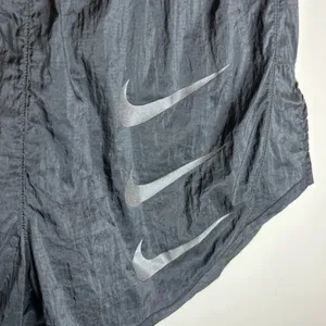Nike Women's Triple Swoosh Running Division Tempo Shorts Black Size L NEW NO TAG thumbnail 4