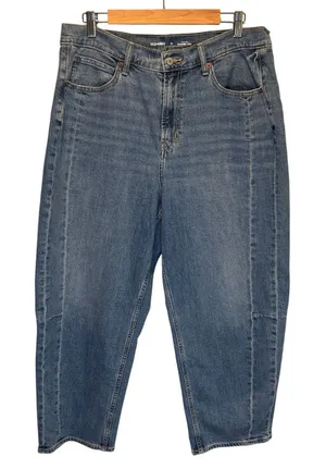 Old Navy Medium Wash High Rise Barrel Leg Jeans - size 14 thumbnail 1