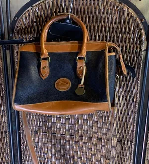 Vintage Dooney & Bourke Leather Purse thumbnail 1