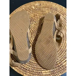 Teva Voya Infinity Leather Thong Sandals Tan Brown Womens 10 1116685 thumbnail 5