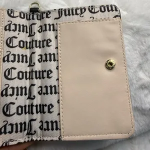 JUICY COUTURE Passport Cardholder thumbnail 5