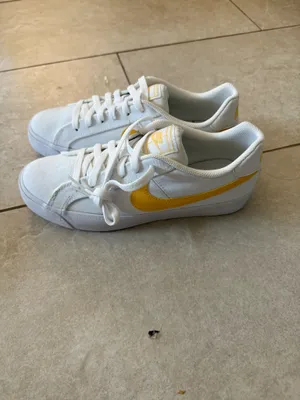 nike shoes thumbnail 5