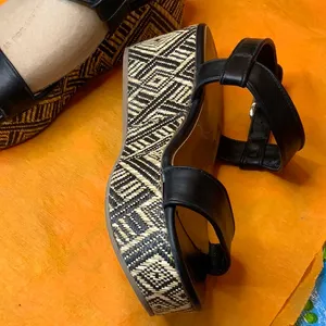 DV wedges Black Size 8 thumbnail 3