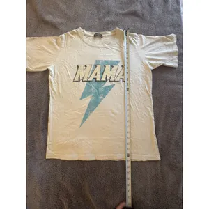 "Mama" Graphic T-Shirt Lightning Bolt Rocker Grunge Mom Cool Edgy Streetwear thumbnail 6