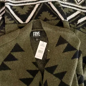 NWT!! FRYE Patterned Cozy Cardigan Sweater Burnt Olive Combo Green X-Large thumbnail 12