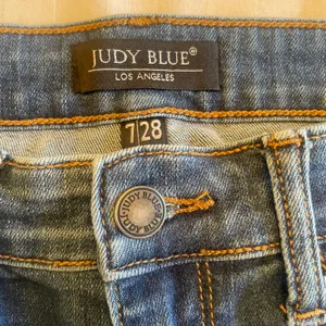 Judy Blue 7/28 Leopard Patch High Rise Ripped Skinny Raw Hem Jeans JB82166DK thumbnail 3