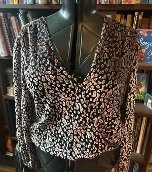White House Black Market velvet floral M elegant v-neck blouse thumbnail 1