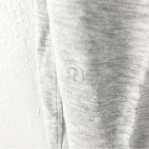 LULULEMON Gray Warm Down Super Soft Touch Drawstring Waist Joggers Size 4 Casual thumbnail 9