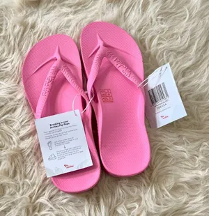 NWT Archies Classic Hot Pink Arch Support Flip Flops Sandals US Men 6 / WMN 7 thumbnail 1