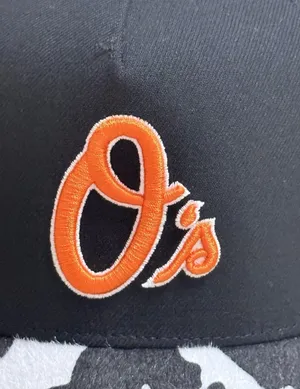 Mitchell & Ness MLB Baltimore Orioles Faux Fur animal print brim pro pinch Hat thumbnail 3