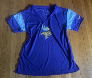 NFL Womens T-Shirt Minnesota Vikings V-Neck Short Sleeve T-Shirt, Size S thumbnail 1