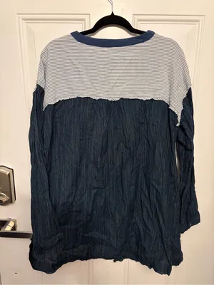 Free People Navy and White Button Down Tunic Shirt Size Large thumbnail 4
