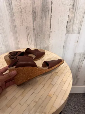 Clarks Ultimate Comfort Cork Wedge Sandal Womens 8 Brown Leather Slingback thumbnail 4