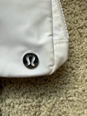 White Belt Bag Lululemon Everywhere 1L thumbnail 3