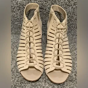 Vince Camuto Evalan Cage Cutout Sandal Booties Nude Lace-Up Heels thumbnail 5