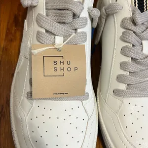 ShuShop White and Blue Women's Sneakers Size 8.5 thumbnail 2