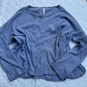 Anthropologie Women’s Blue Long Sleeve Top thumbnail 1