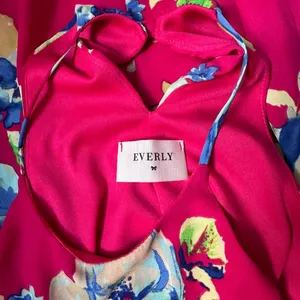 Anthropology Everly Pink Floral‎ Mini Dress Women’s Sz Small Halter Neck thumbnail 3