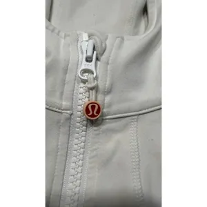 Lululemon Athletica Womens Full Zip Hooded Jacket Cream Size 10 Striped Sleeves thumbnail 3
