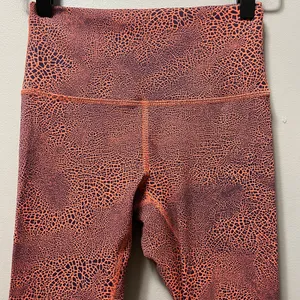 Lululemon Wunder Train HR size 4 Leggings‎ Crackle Vintage Orange Larkspur 28' thumbnail 2